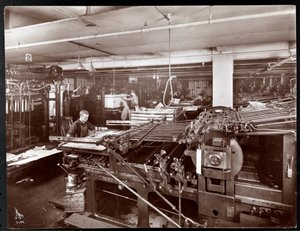 Uma sala de imprensa na McCall Publishing Co., Nova York, 1913 (impressão em gelatina de prata)